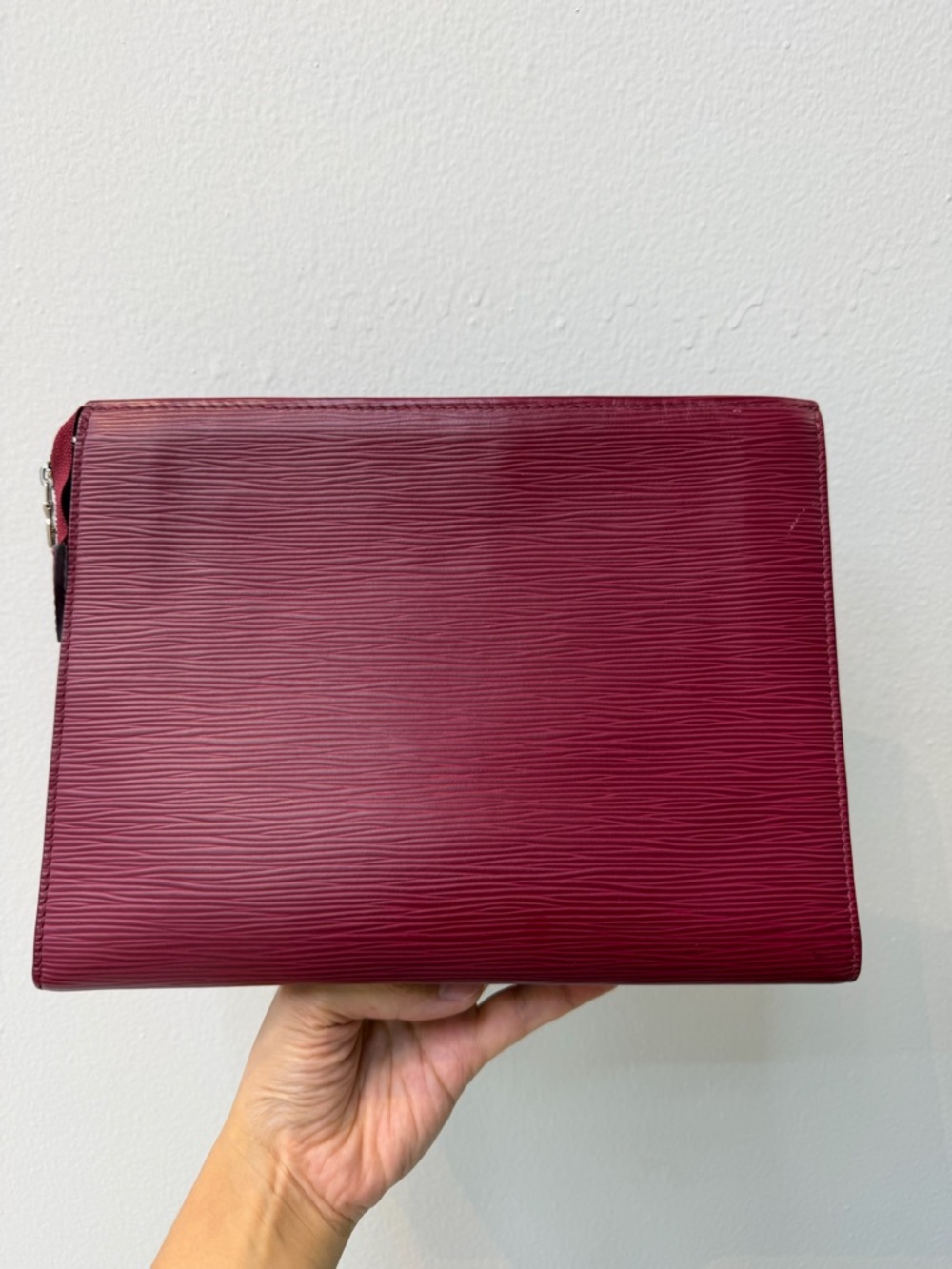 Louis Vuitton Deep Burgundy Epi Leather Toiletry Pouch - Picture 6 of 7